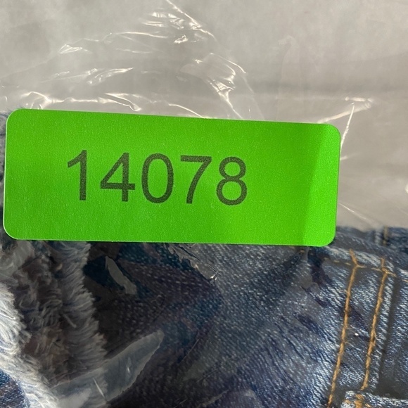 GAP 1969 Women's Standard Wash Denim Cut-off Jean Shorts‎ Size 28 - Picture 11 of 11